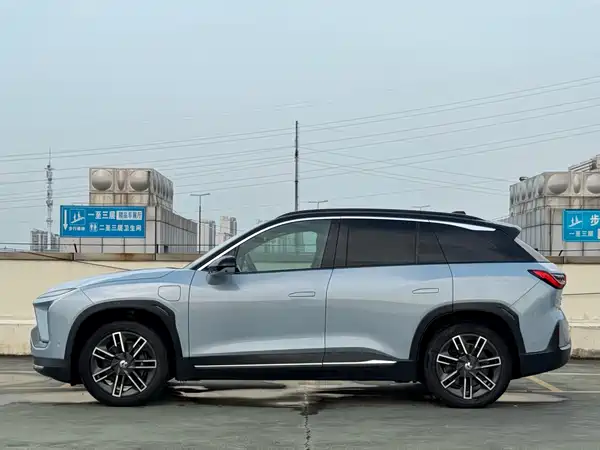NIO ES6 2020