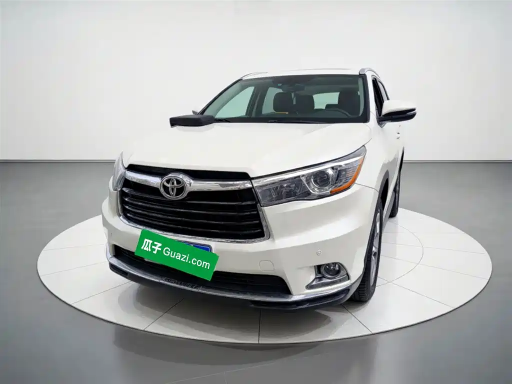 Toyota Highlander 2017 — фото 2