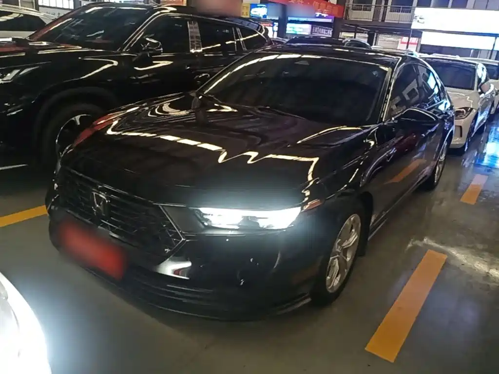Honda Accord 2023 — фото 1