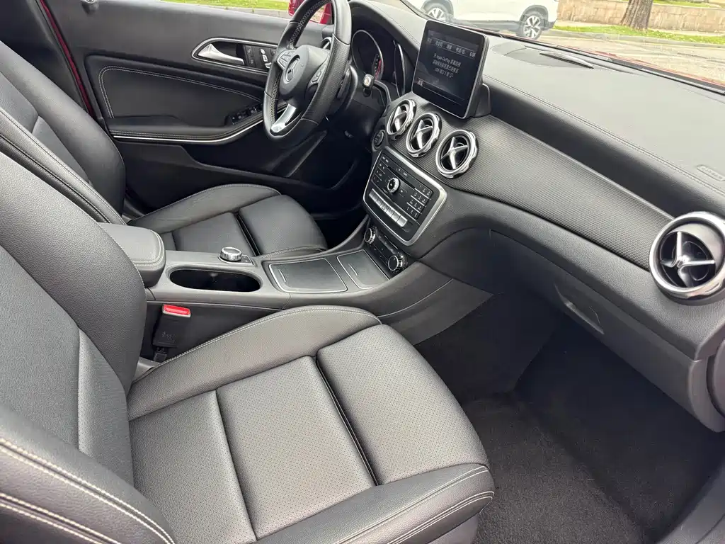 Mercedes-Benz GLA 2018 — фото 13