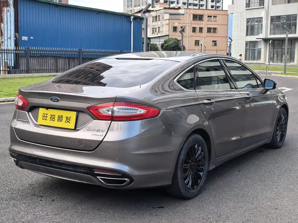 Ford Mondeo 2016 — фото 31