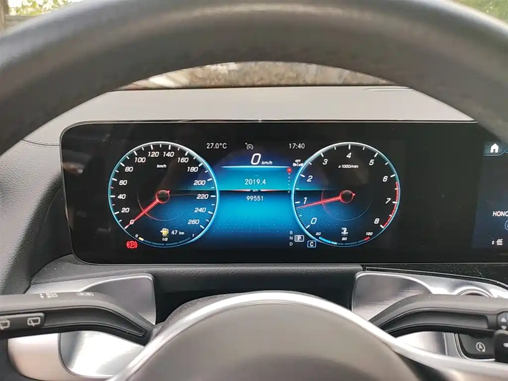 Mercedes-Benz GLB 2023 — фото 12