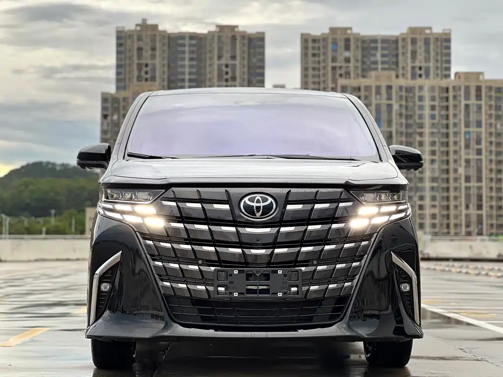 Toyota Alphard 2024