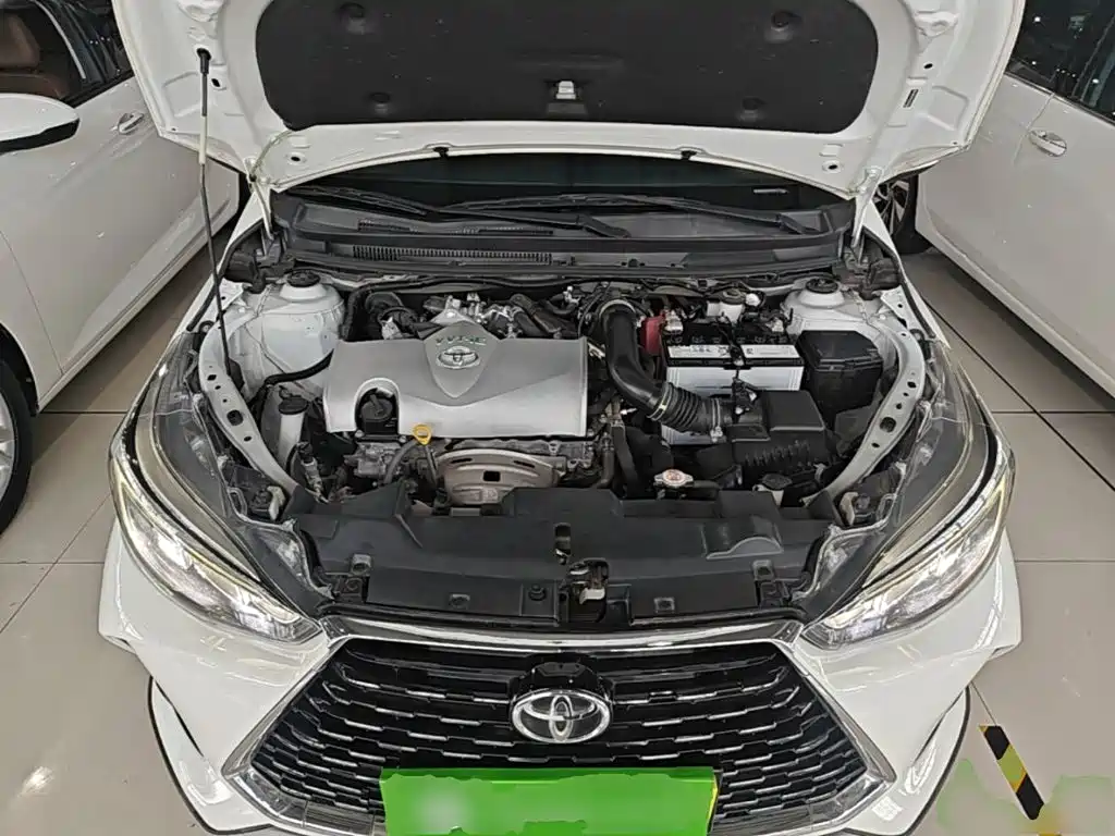 Toyota Yaris L 2021 — фото 20