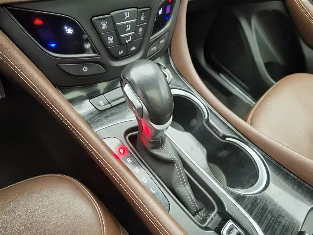 Buick Envision Plus 2019 — фото 13