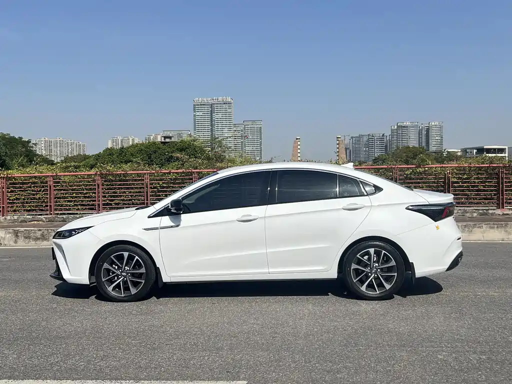 Chery Arrizo 5 GT 2023 — фото 16