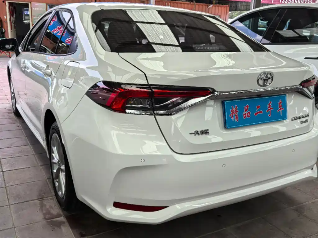 Toyota Corolla 2022 — фото 13