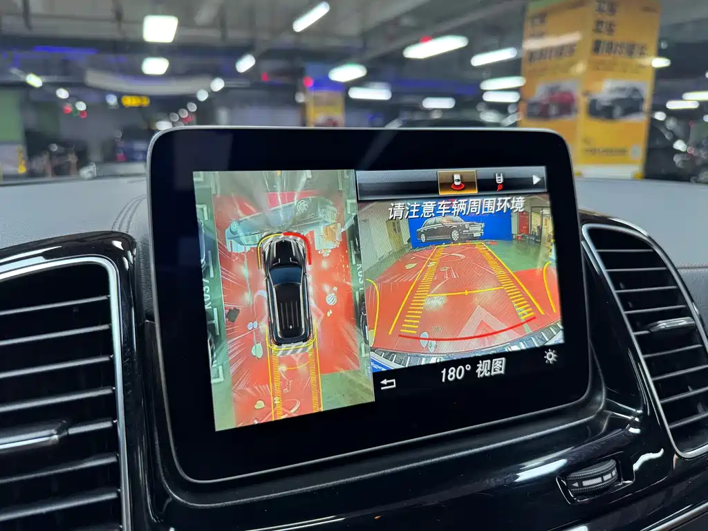 Mercedes-Benz GLE AMG 2017 — фото 40