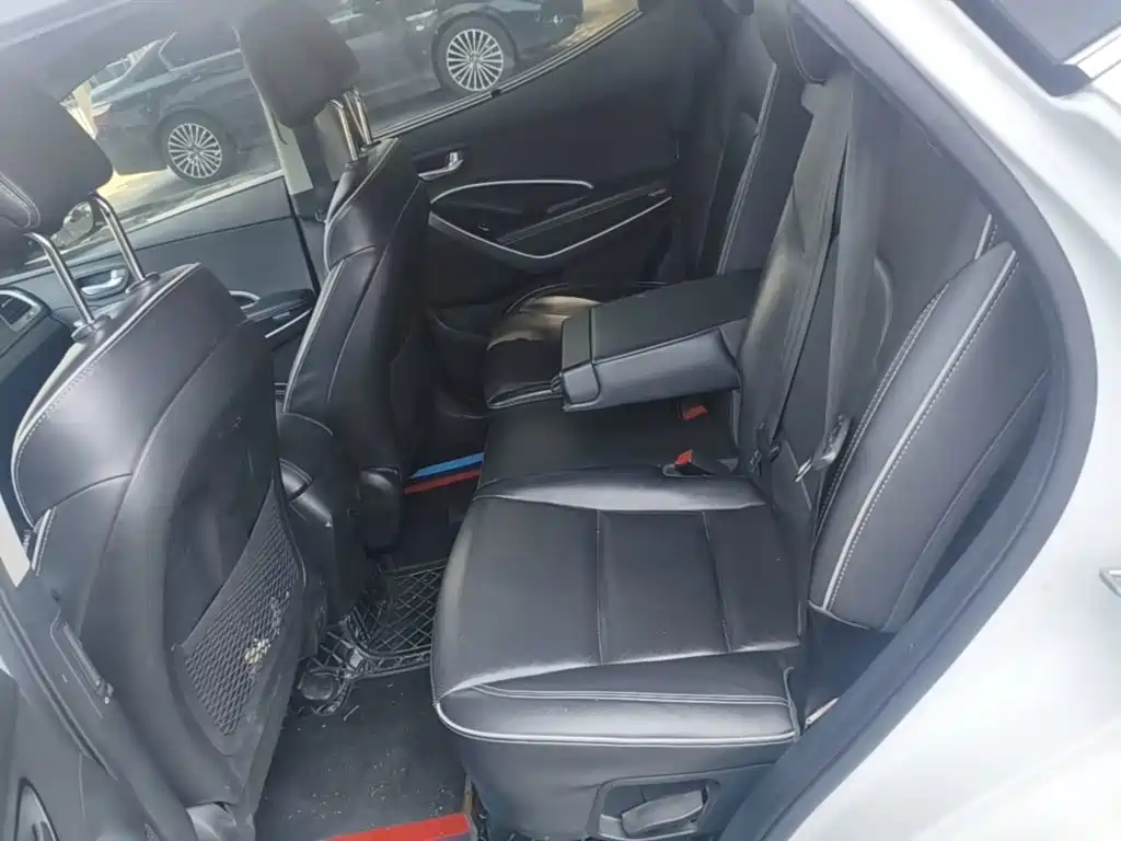 Hyundai Santa Fe 2017 — фото 17