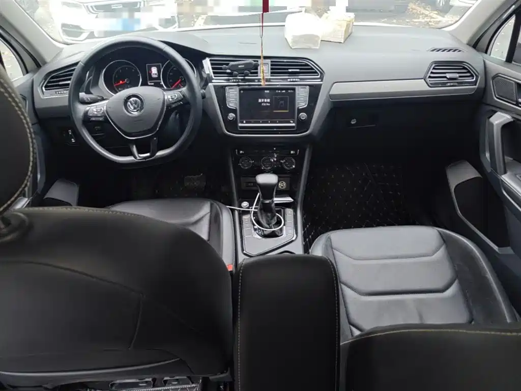 Volkswagen Tiguan L 2017 — фото 13