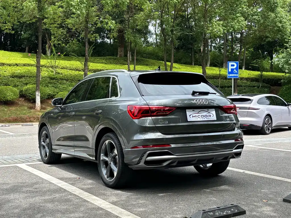 Audi Q3 2023 — фото 18