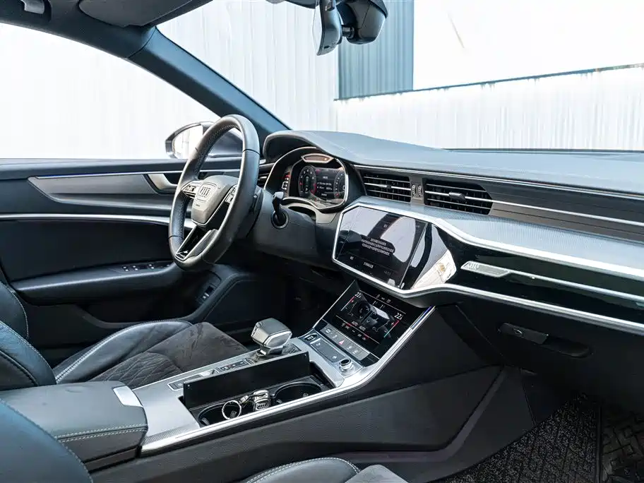 Audi A6L 2022 — фото 20
