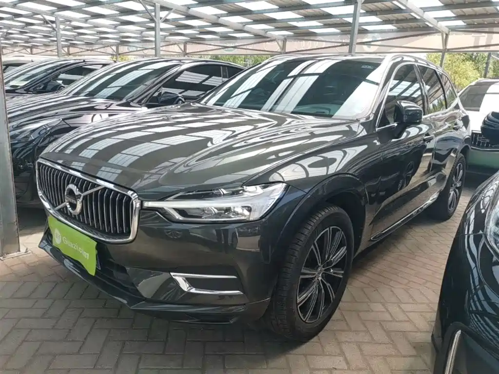 Volvo XC60 2020 — фото 2