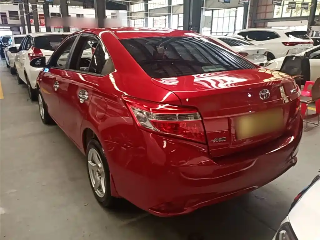 Toyota Vios 2015 — фото 5