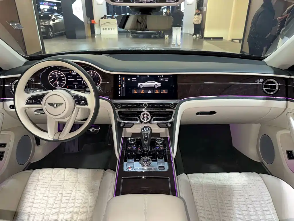Bentley Flying Spur 2021 — фото 17