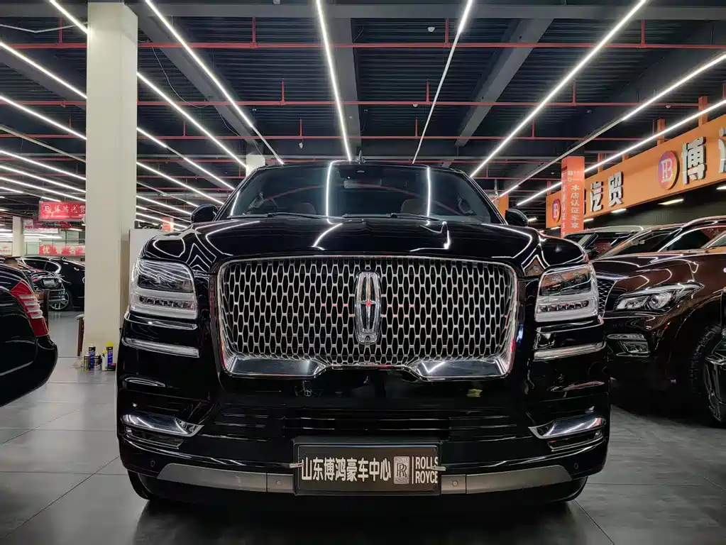 Lincoln Navigator 2021 — фото 2