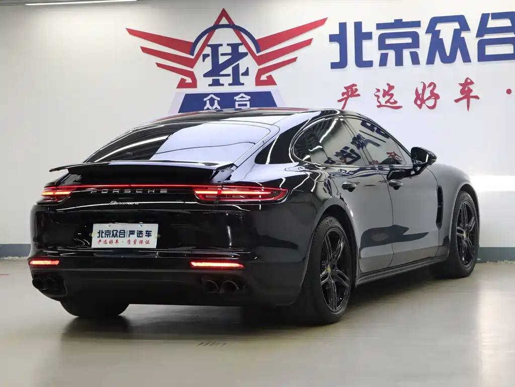 Porsche Panamera 2018 — фото 21