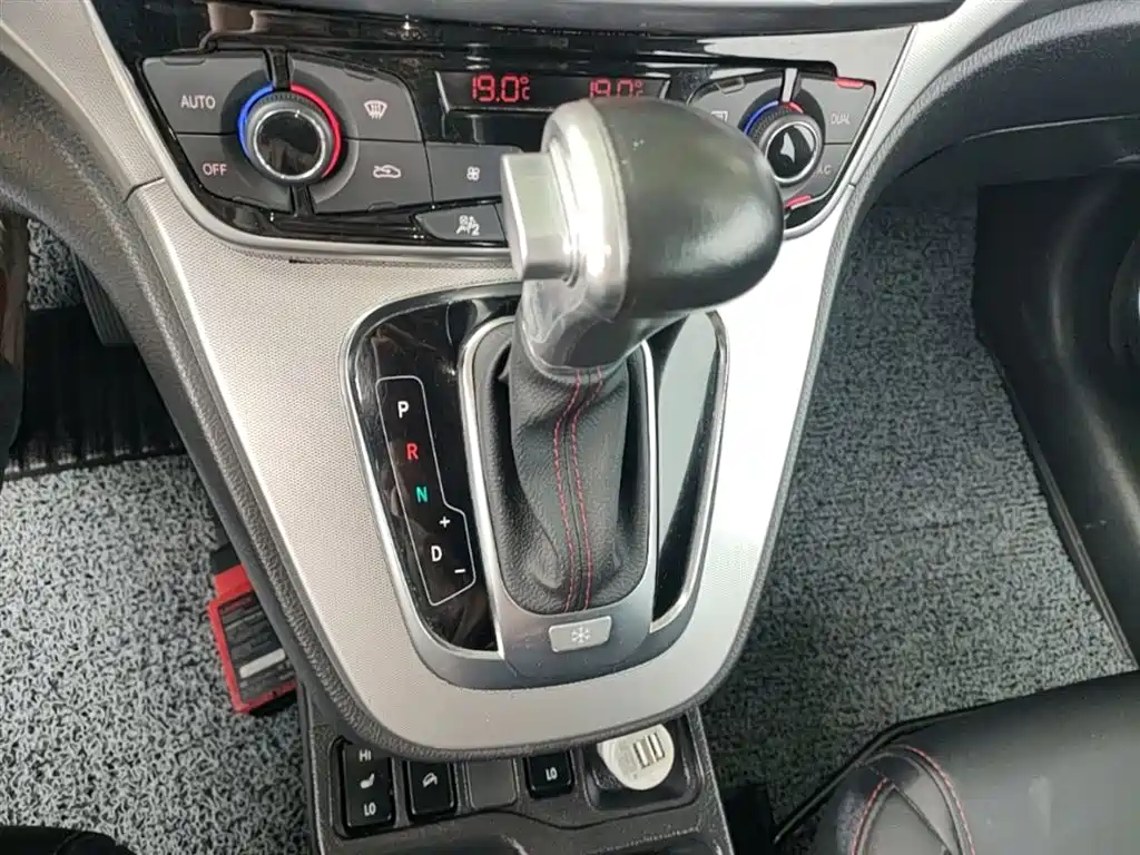 Haval H6 2017 — фото 14