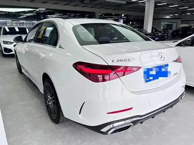 Mercedes-Benz C-Class 2023 — фото 17