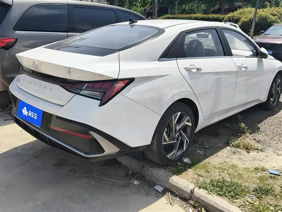 Hyundai Elantra 2026