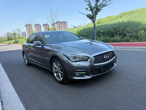 Infiniti Q50L 2016