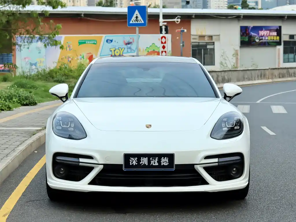 Porsche Panamera 2018 — фото 2
