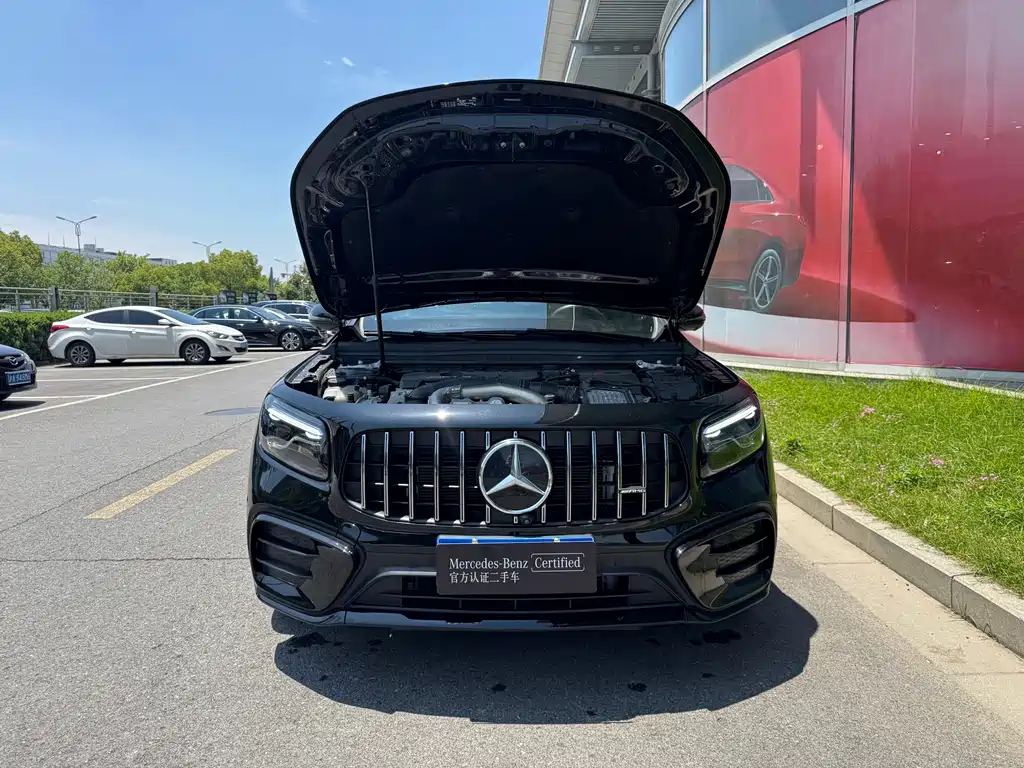 Mercedes-Benz GLB AMG 2025 — фото 2