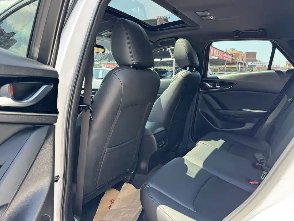 Mazda CX-4 2023