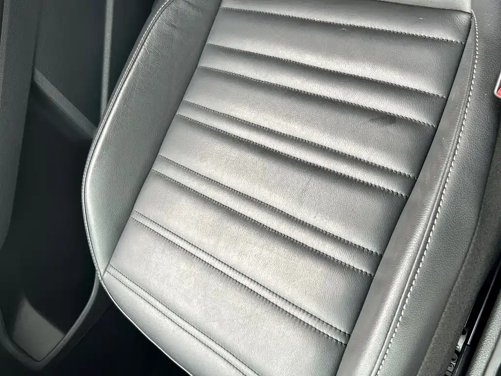 Volkswagen Touran 2017 — фото 19