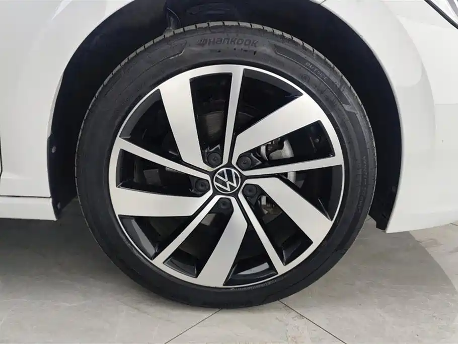 Volkswagen Sagitar 2024