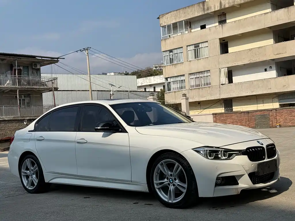 BMW 3 Series 2019 — фото 3