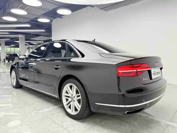 Audi A8 2016