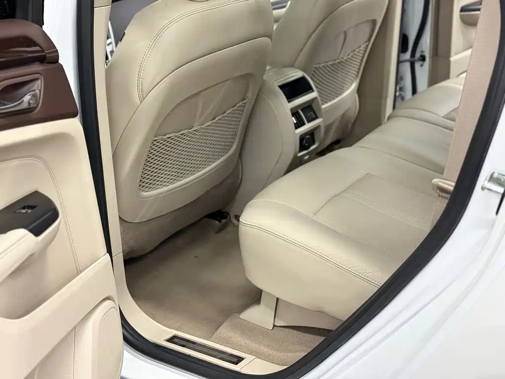Cadillac SRX 2015 — фото 10