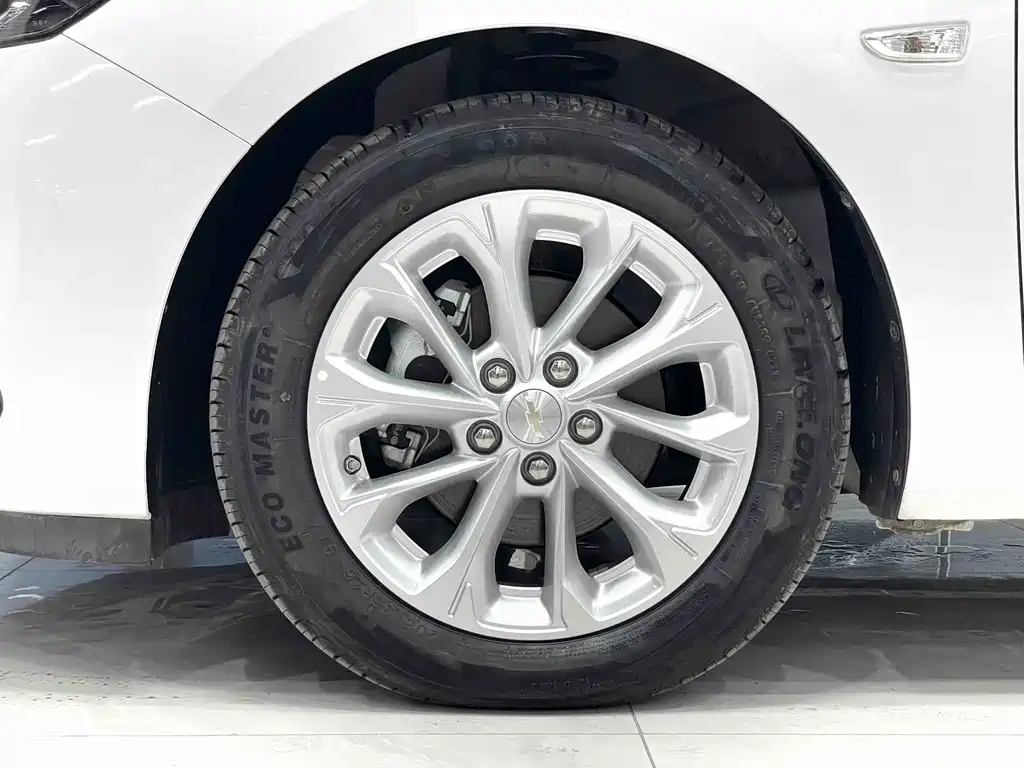 Chevrolet Monza 2023 — фото 12