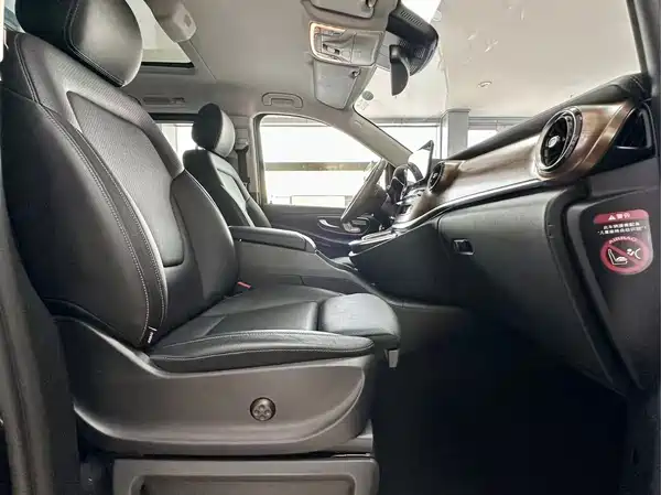 Mercedes-Benz V-Class 2022