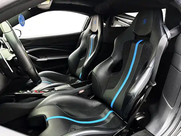 Ferrari F8 2019