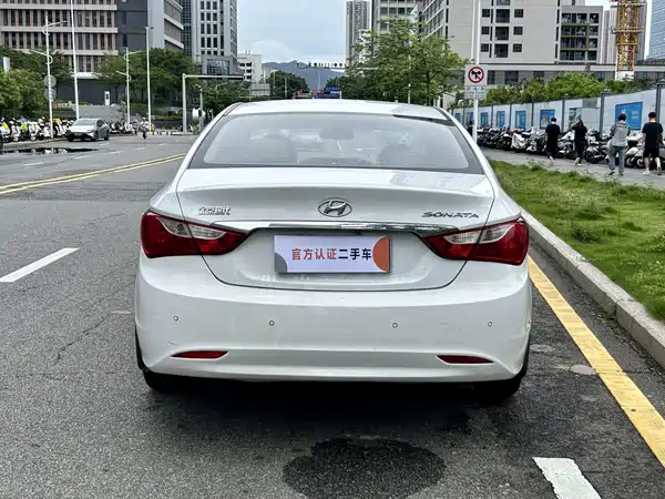 Hyundai Sonata 2013