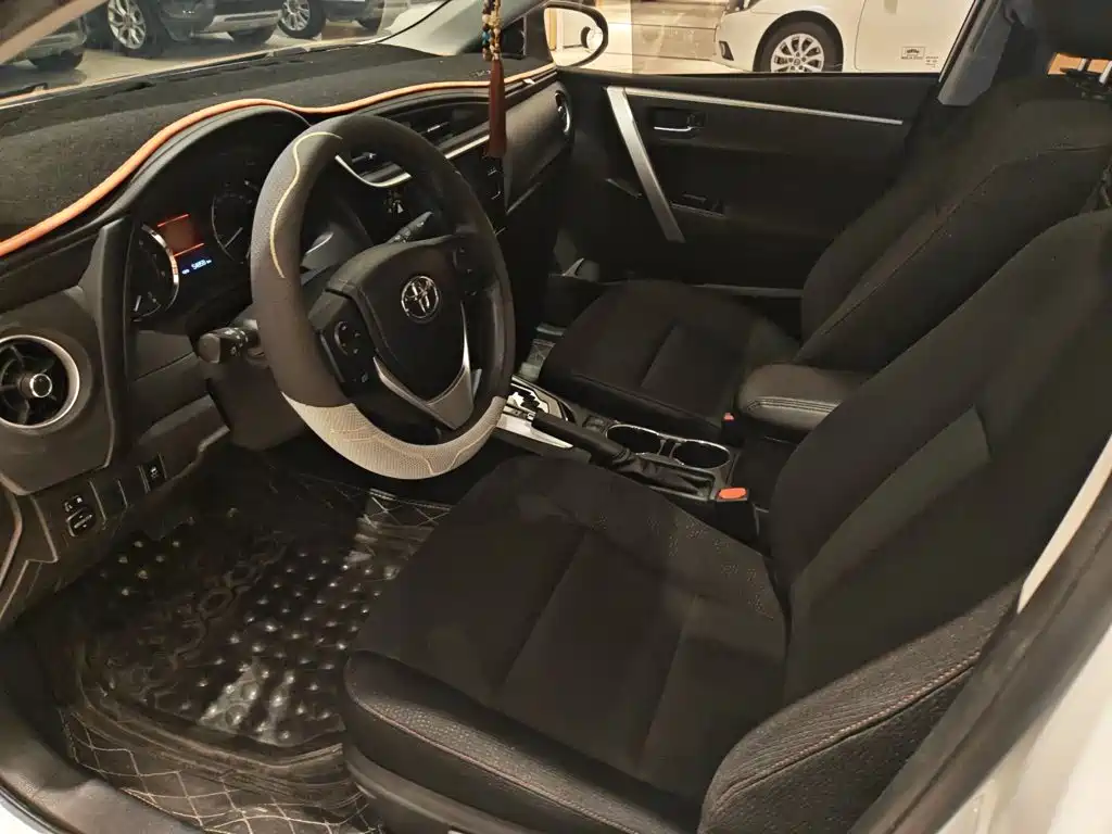 Toyota Corolla 2019 — фото 13