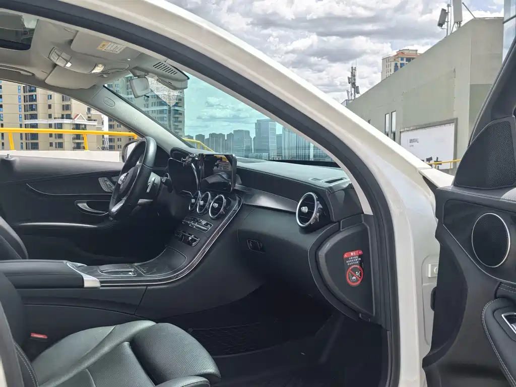 Mercedes-Benz C-Class 2020 — фото 9