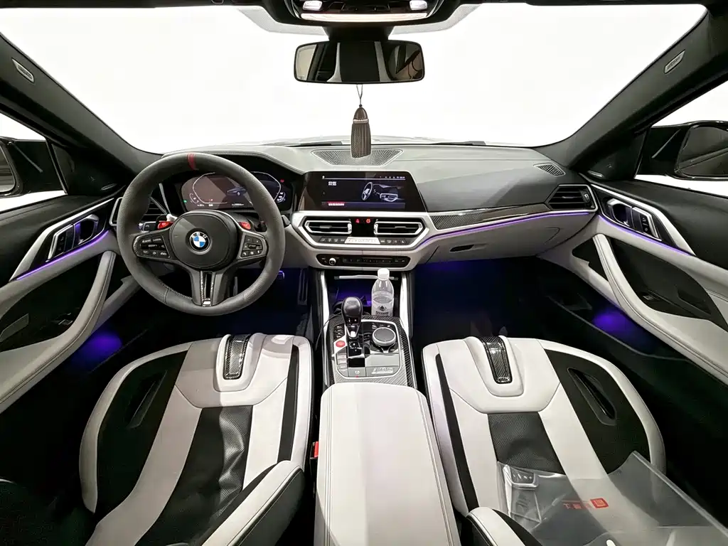 BMW M4 2022 — фото 5