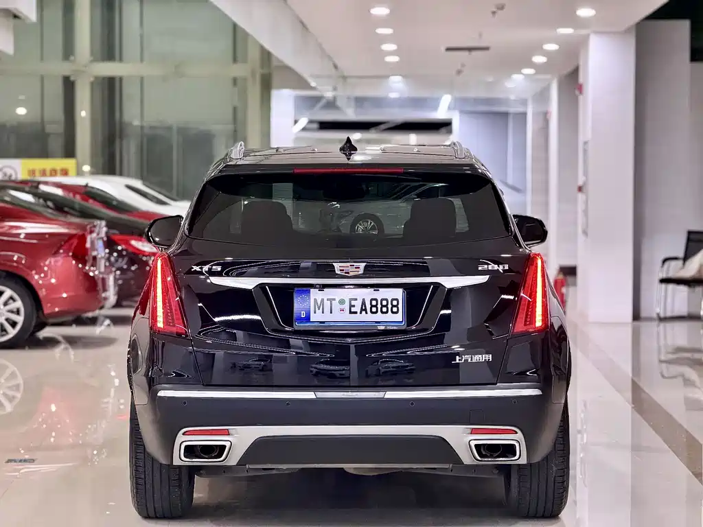 Cadillac XT5 2020 — фото 11