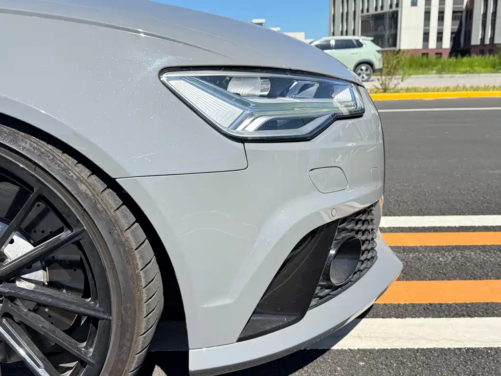 Audi RS 6 2016 — фото 4