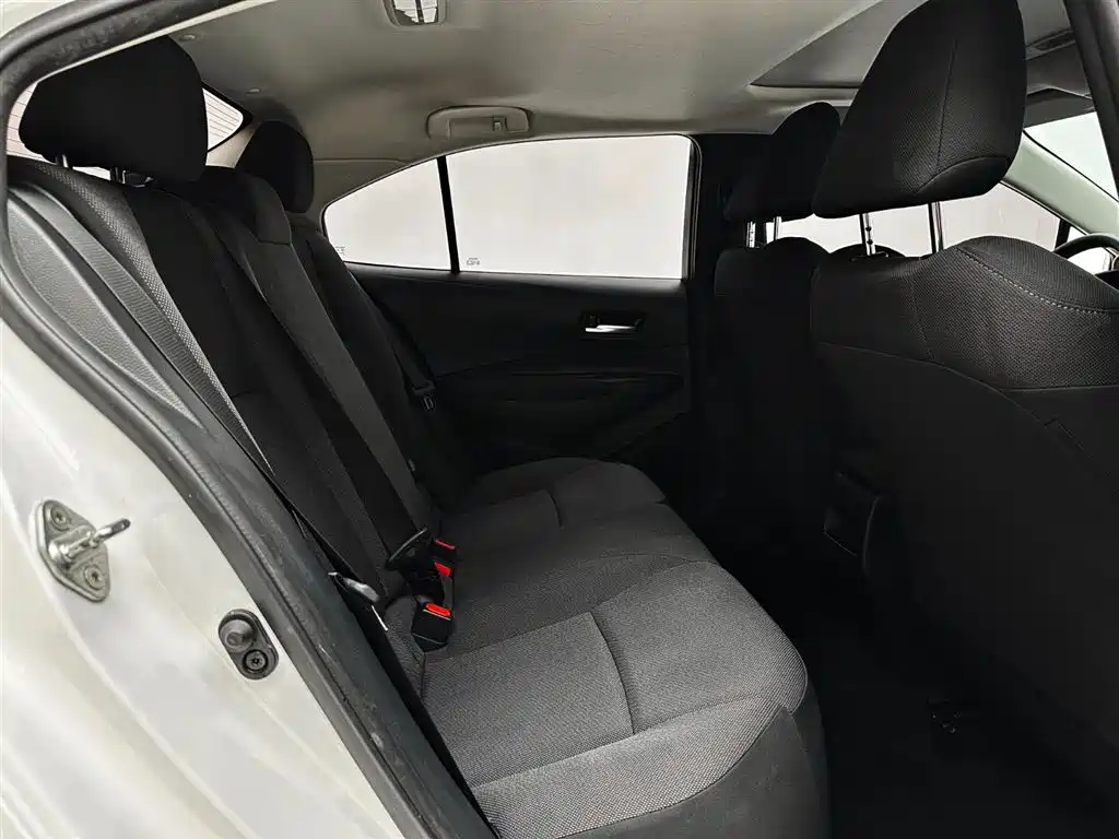 Toyota Corolla 2021 — фото 14