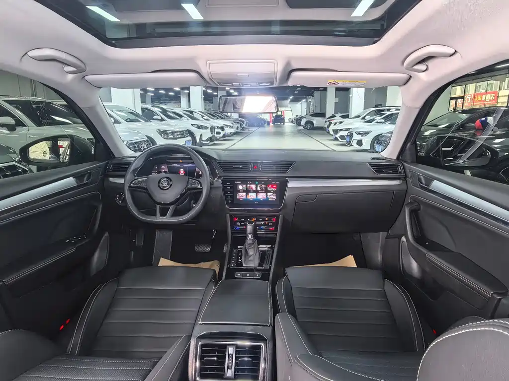Skoda Superb 2023 — фото 14