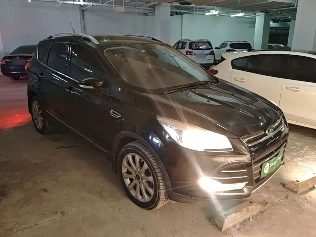 Ford Kuga 2015 — фото 4