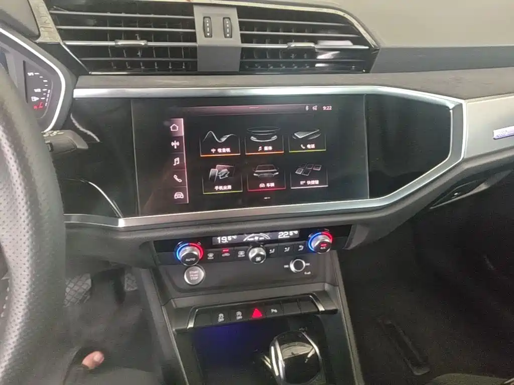 Audi Q3 Sportback 2020 — фото 13