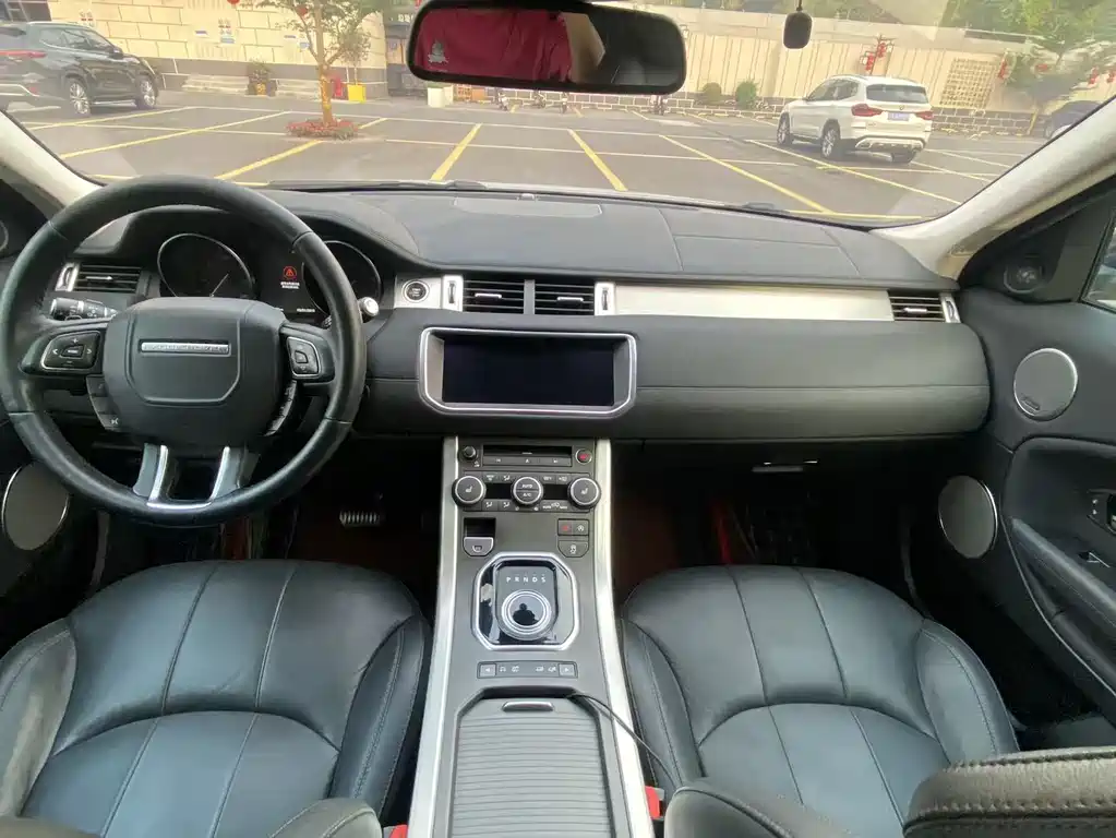Land Rover Evoque 2016 — фото 18