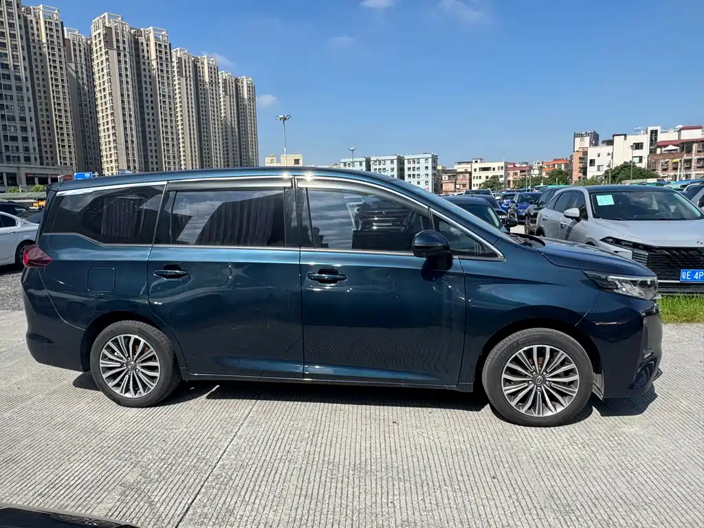 GAC Motor Trumpchi M6 2020 — фото 4