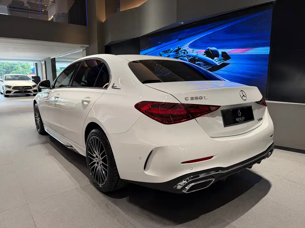 Mercedes-Benz C-Class 2025 — фото 4