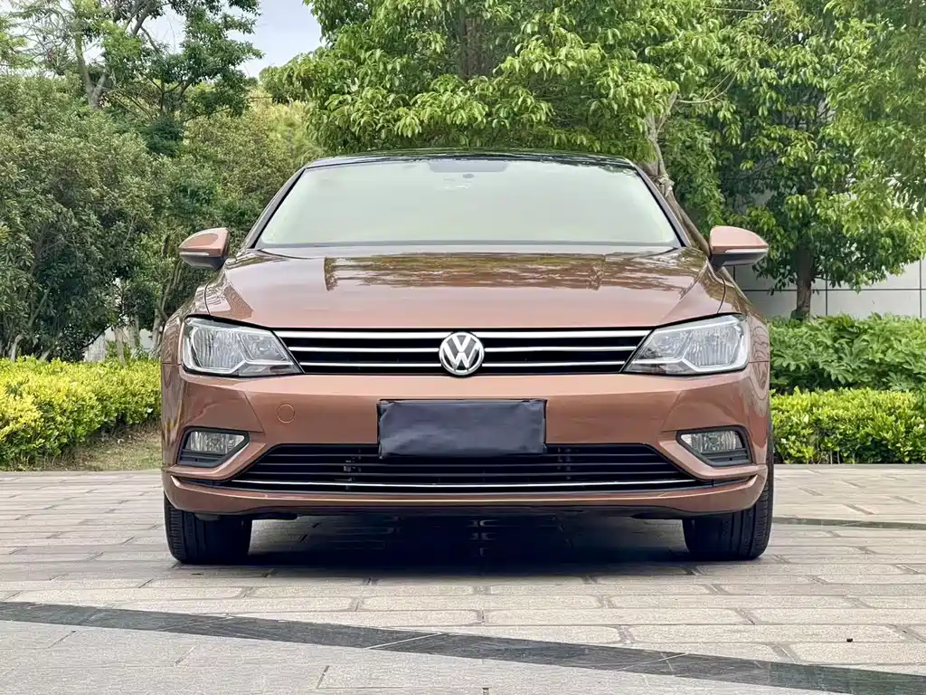 Volkswagen Lamando 2017 — фото 2